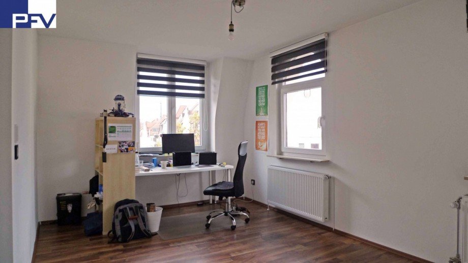 Viel Licht beim Arbeiten Dachgeschosswohnung N�rnberg