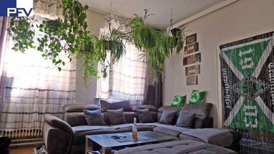 R�ckgeb�ude EG links Haus F�rth
