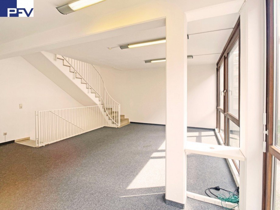 1.OG Referenzeinheit unrenoviert Stadthaus N�rnberg