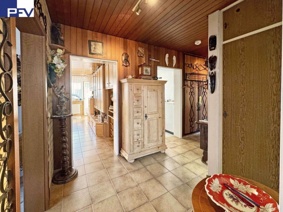 Diele: Blick z. Woh. u. Schla. Etagenwohnung N�rnberg