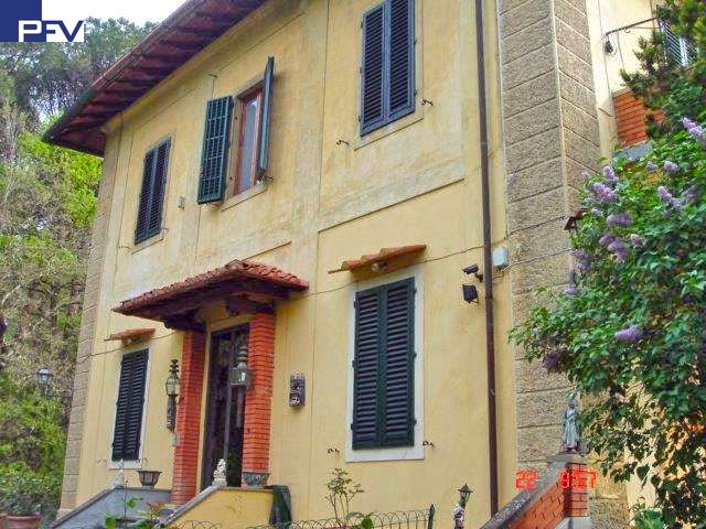 Aussenansicht Vorderseite Villa Impruneta