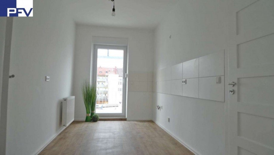 K�che mit Zugang S�d-Balkon Etagenwohnung N�rnberg / St. Peter