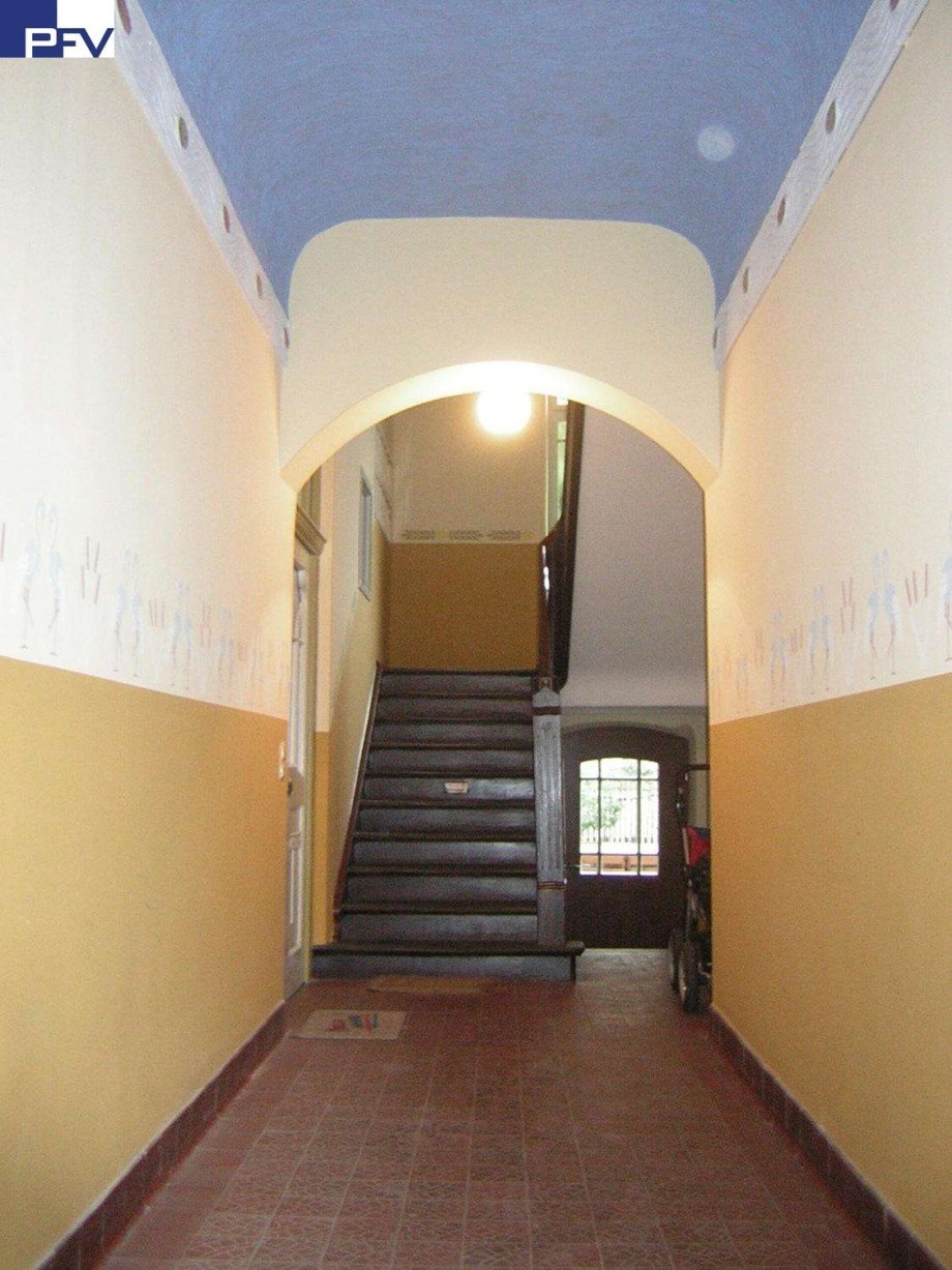 Eingang ins Treppenhaus Erdgeschosswohnung N�rnberg