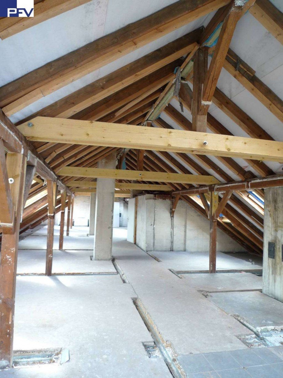 Helle R�ume Dachgeschosswohnung N�rnberg
