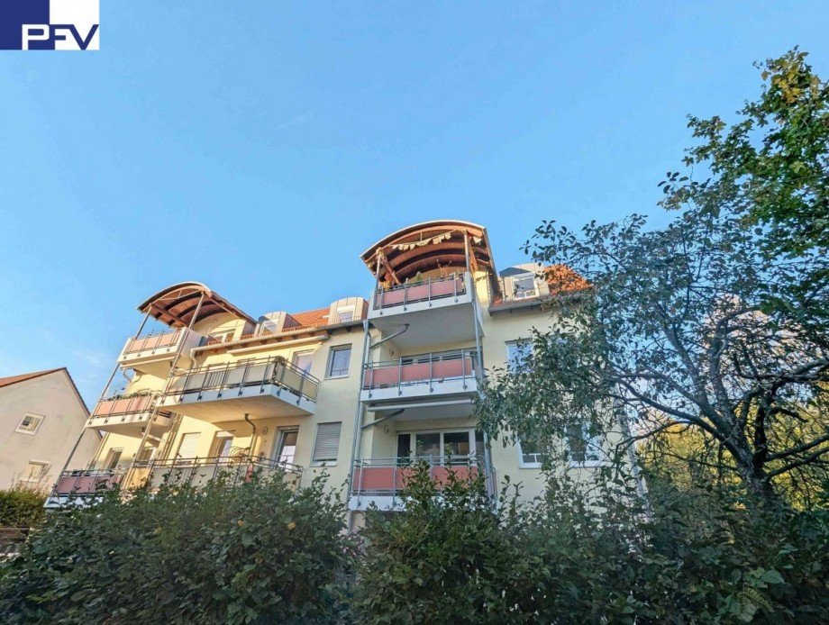 Anwesen S�d-West-Ansicht Wohnung N�rnberg