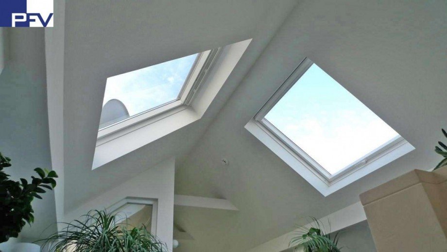 Sehr hell Dank vieler Fenster Dachgeschosswohnung N�rnberg