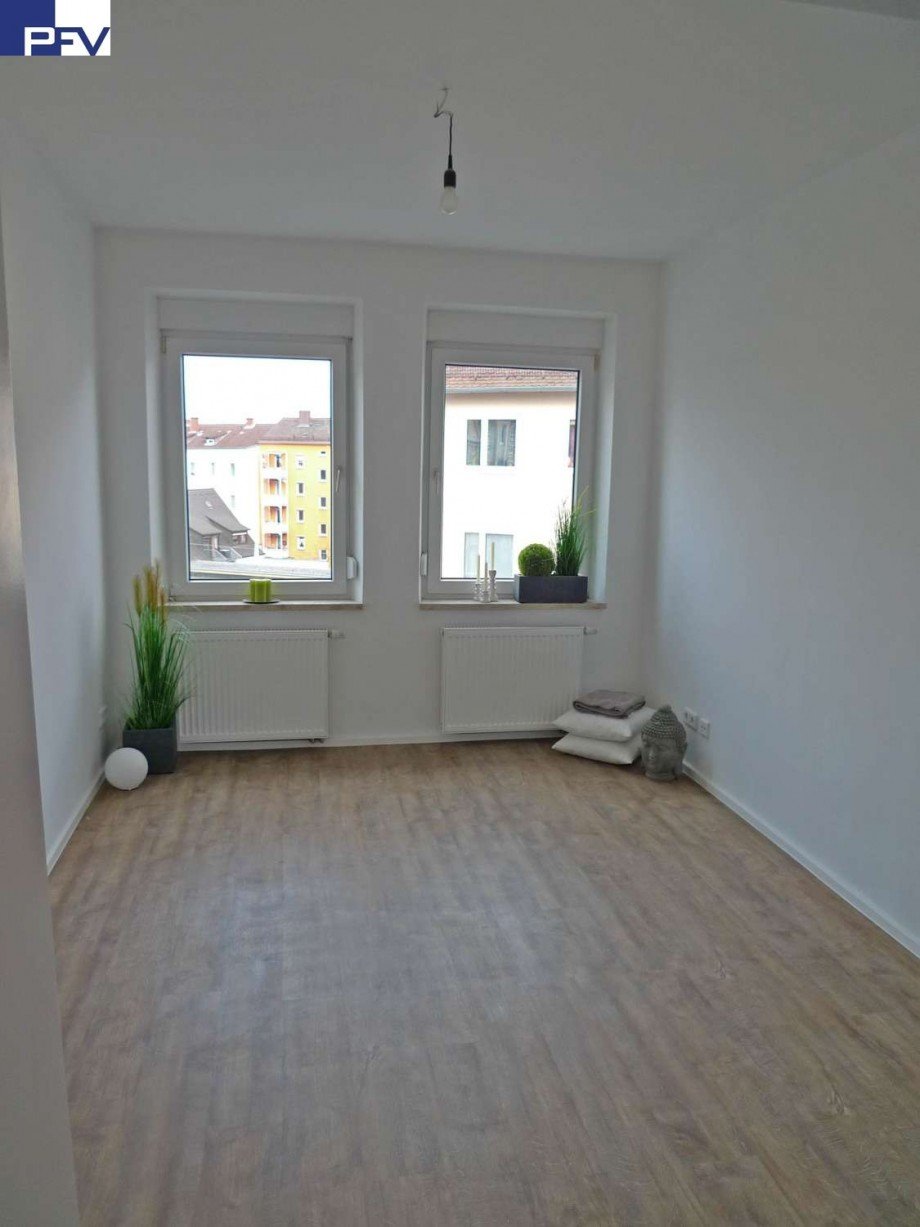 Wohnen mit hohen Decken Etagenwohnung N�rnberg / St. Peter