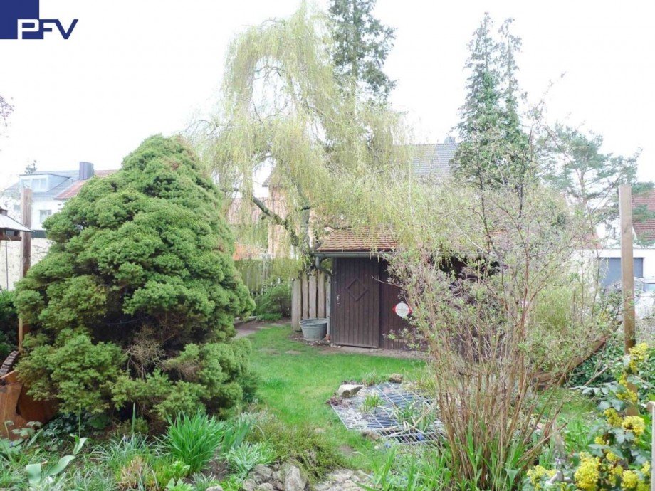 Garten mit Schuppen Doppelhaush�lfte Wendelstein