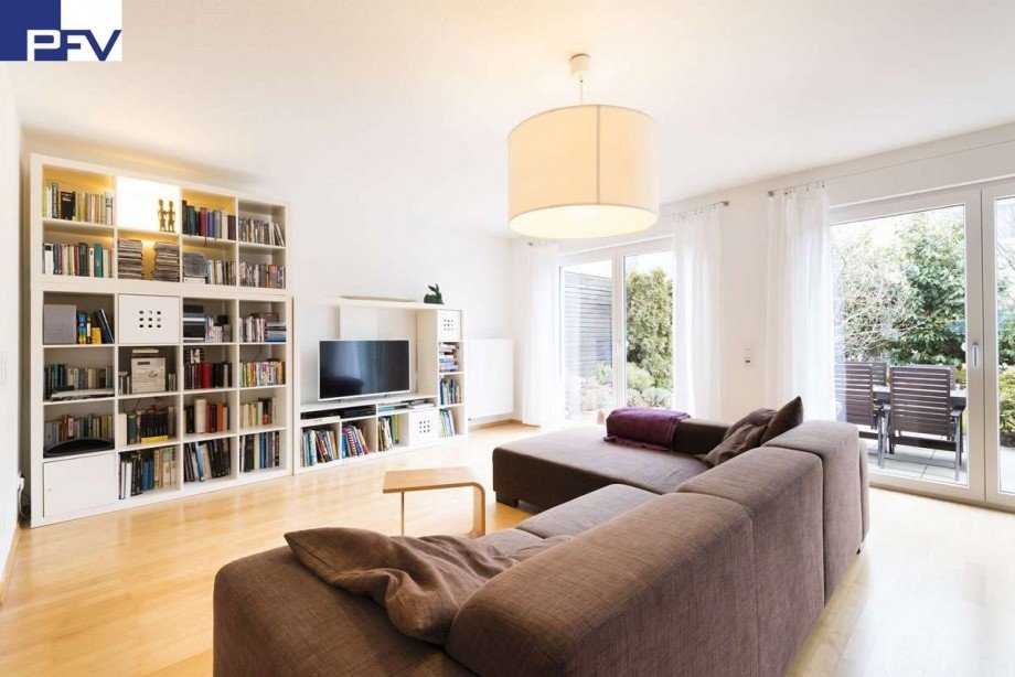 Gro�e Fenster zur Terrasse Doppelhaush�lfte N�rnberg