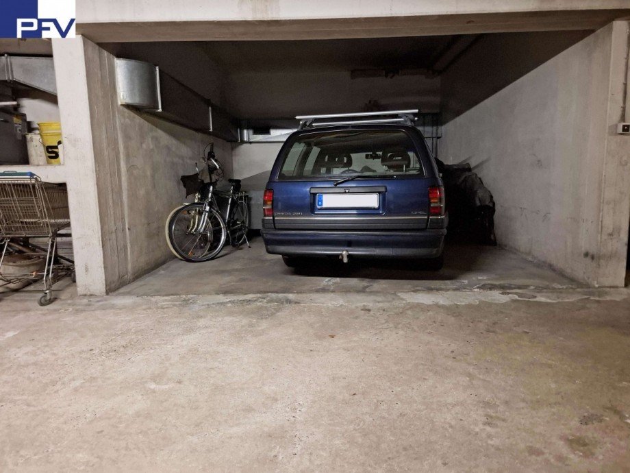 Extrabreiter TG-Platzb Etagenwohnung N�rnberg