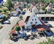 Hauptbild Historisches und gem�tliches Mehrfamilienhaus mit profitabler Gastronomie auf ca. 169 m� mit ca. 160 m� Terrasse, 3 Wohnungen und Ausbaufl�che im Dach