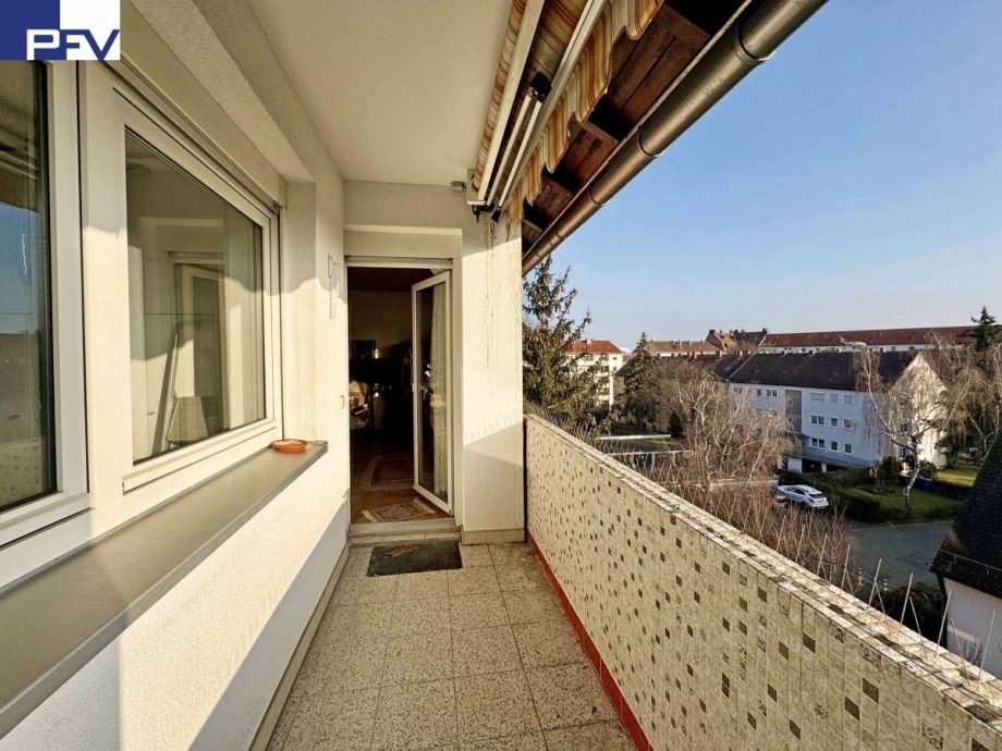 Sonniger S�d-Balkon Etagenwohnung N�rnberg