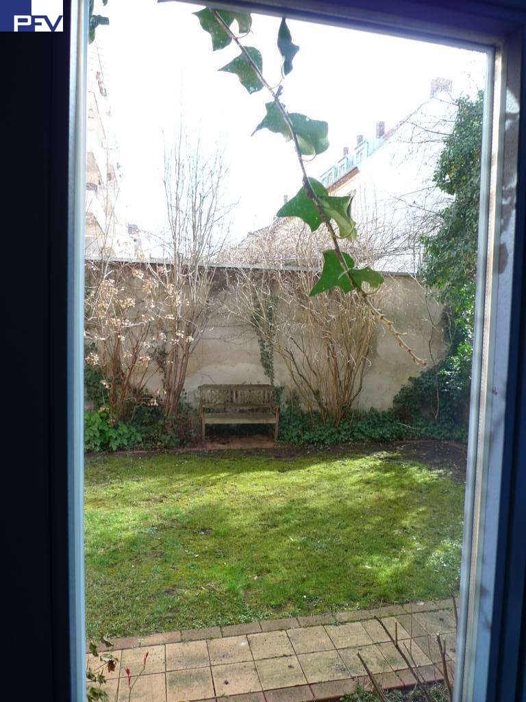 Toller Blick aus Raum 2 Praxis N�rnberg