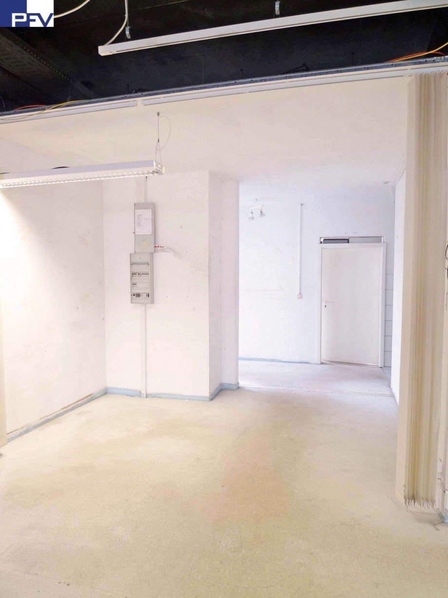 Blick zum B�ro Einzelhandel F�rth
