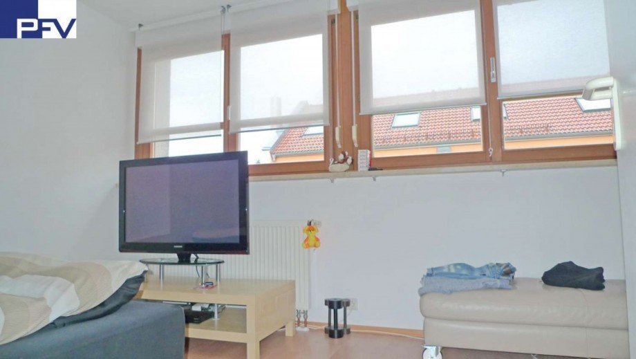 Gro�e Fenster im DG Reihenmittelhaus Wendelstein