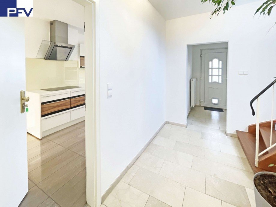 Wohnungseingang Terrassenwohnung N�rnberg