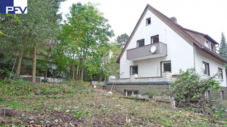 Gro�er Garten Schwabach Grundst�ck VERKAUFT: Traumblick auf den Wiesengrund: 926m� Grundst�ck mit renovierungsbed�rftigem 2-Fam.-Haus
