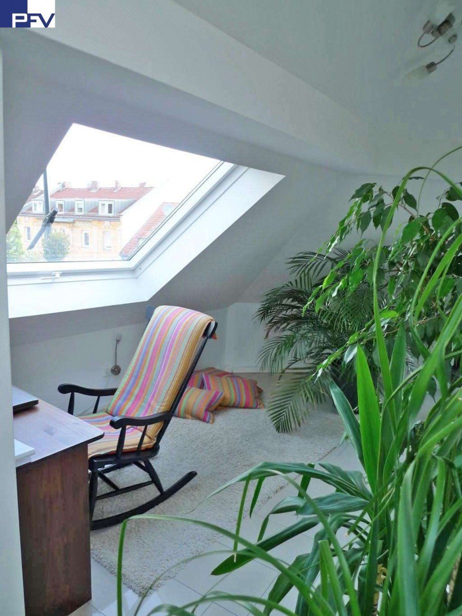 Arbeitsbereich Dachgeschosswohnung N�rnberg