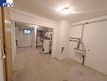 KG Heiz- u. Waschkeller VERKAUFT: Gro�es und familienfreundliches Reihen-Eckhaus mit Carport