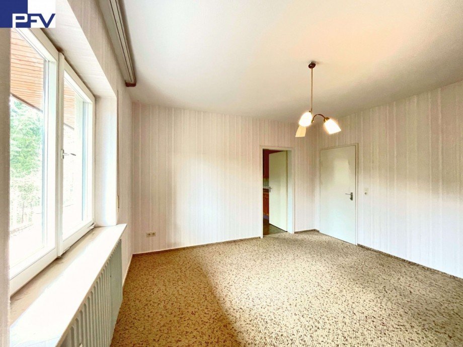 Schlafzimmer im Souterrain Einfamilienhaus Sachsen b. Ansbach