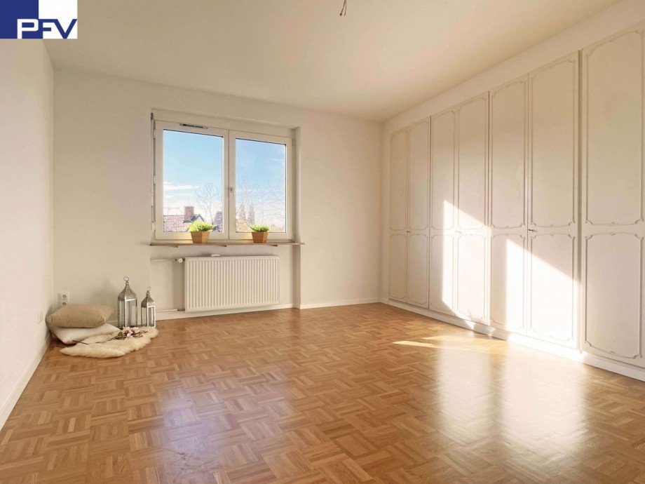 Einbauschrank im Schlafzimmer Etagenwohnung N�rnberg