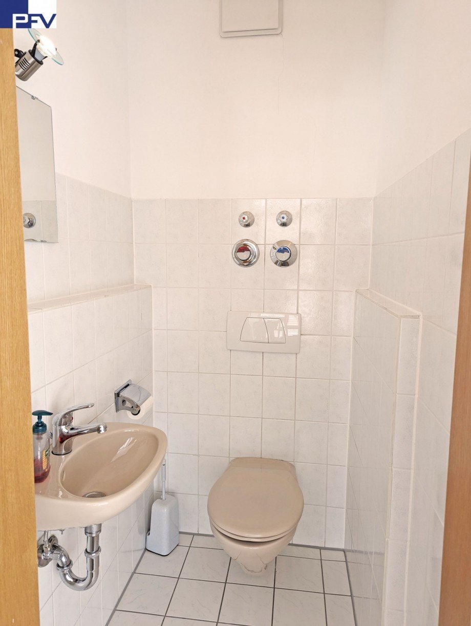 EG WC Referenzeinheit unrenoviert Stadthaus N�rnberg