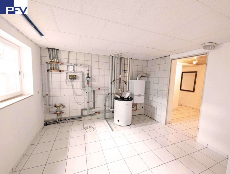 Heizungsraum UG bPXL_20230731_ Doppelhaush�lfte N�rnberg