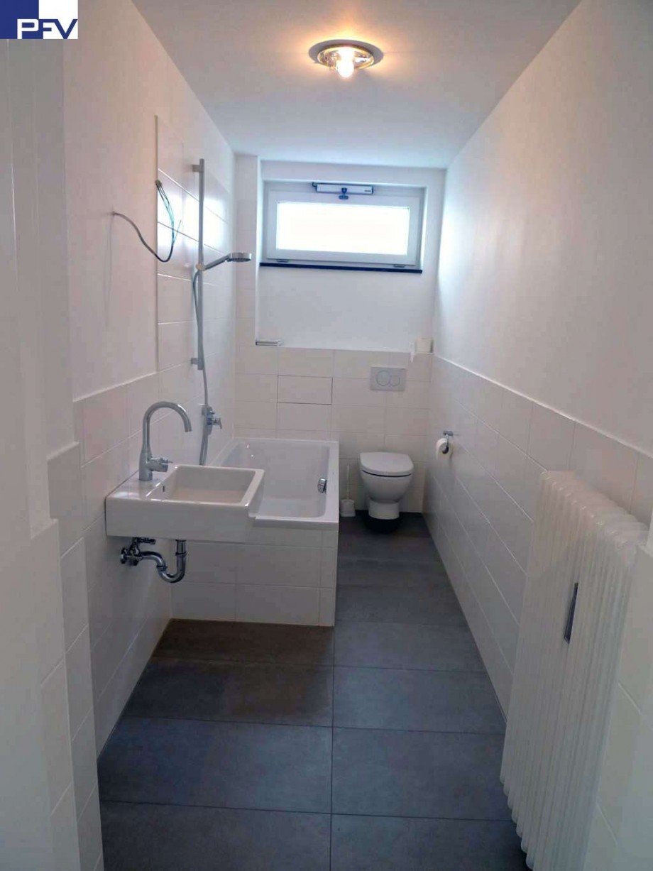 Tageslichtbad mit Wanne Wohnung N�rnberg