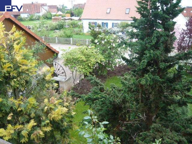 Blick in den Garten v. Balkon Doppelhaush�lfte Merkendorf