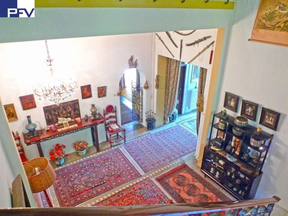 Gro�z�gige Treppenhalle Villa Impruneta