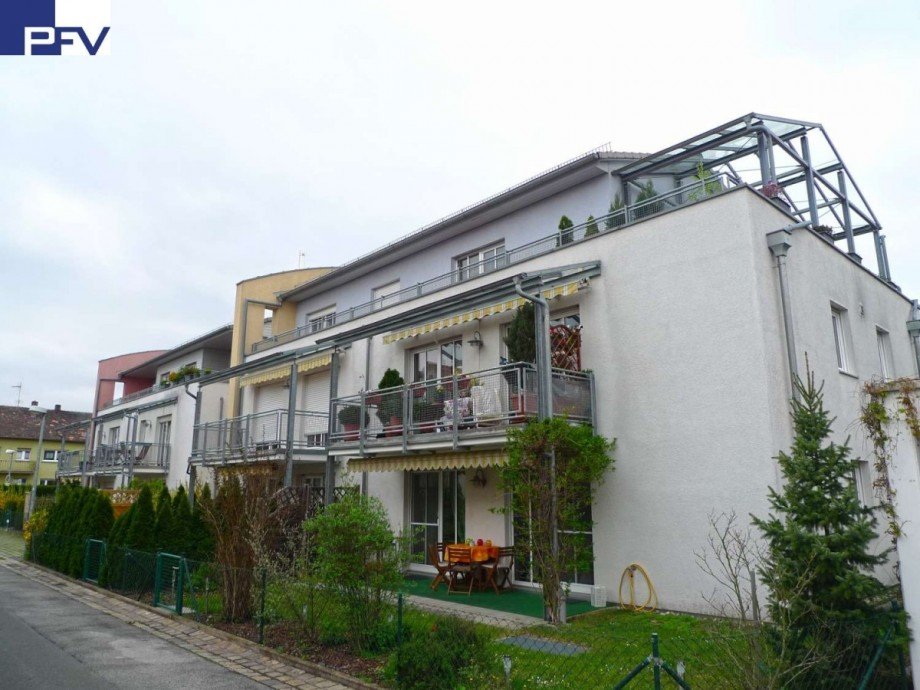 Aussenansicht (S�dseite) 2 Etagenwohnung Wendelstein
