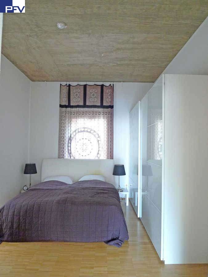 Platz f�r gro�e Schr�nke Loft-Studio-Atelier F�rth