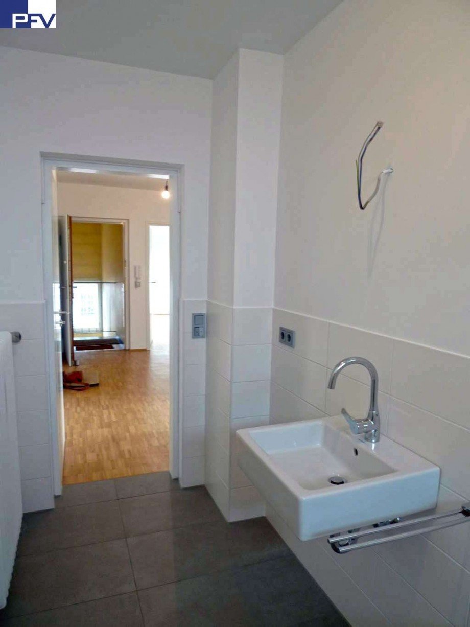 Bad mit modernen Armaturen Wohnung N�rnberg