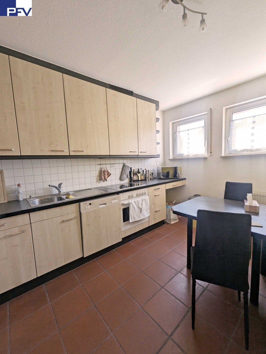 K�che - sehr hell Dank 2 Fenstern Wohnung Wendelstein