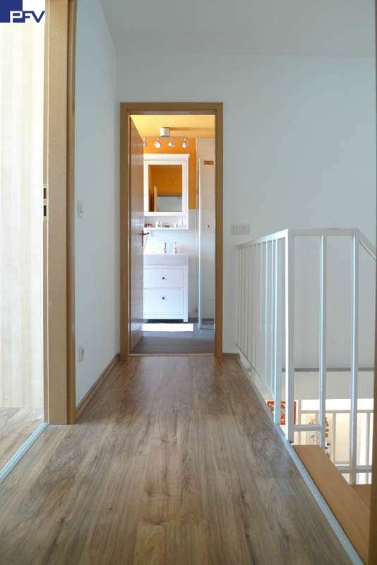 Flur obere Ebene Maisonettewohnung N�rnberg