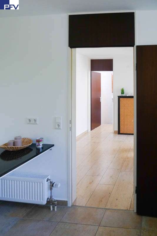 K�che zum Eingangsbereich Reihenmittelhaus N�rnberg