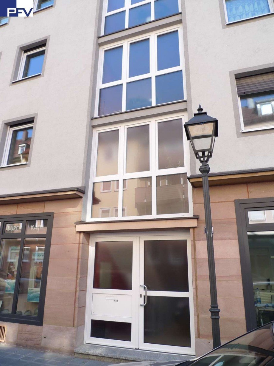 Hauseingang Etagenwohnung N�rnberg