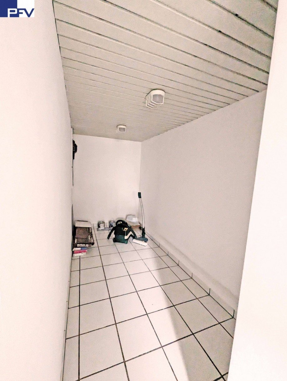 Vorrat UG bPXL_20230731_121050 Doppelhaush�lfte N�rnberg