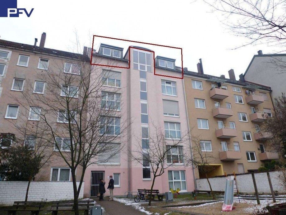 Anwesen mit Spielplatz Dachgeschosswohnung N�rnberg