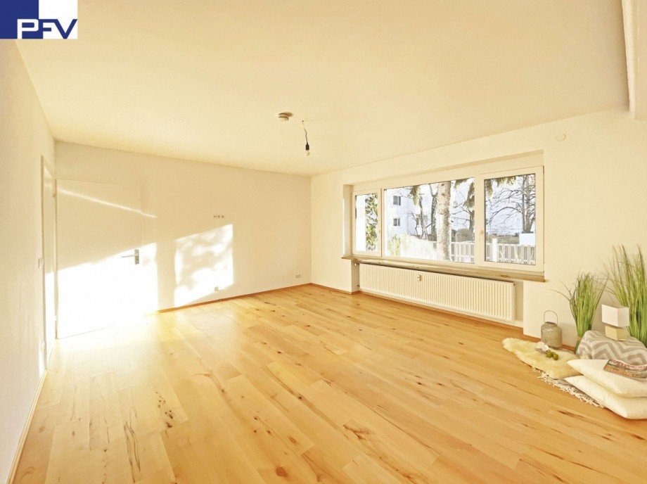 Ger�umiges Schlafzimmer Terrassenwohnung N�rnberg