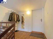 Wohnungseingang Verkauft: Ganz oben und mitten drin! Stylisches Penthouse-Loft mit sonniger Dachloggia