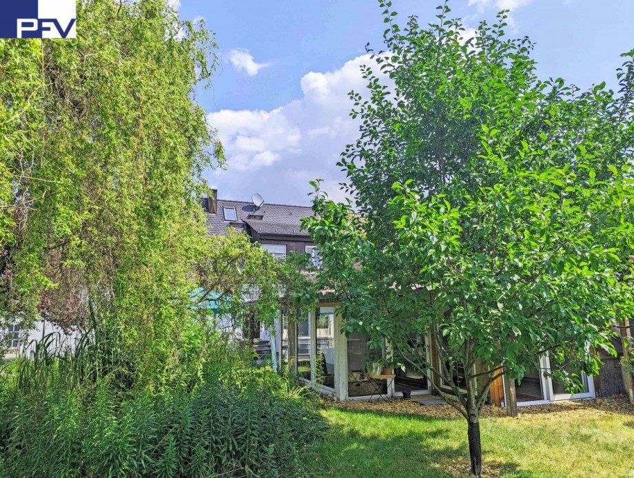 Ansicht v. Garten PXL_20230704 Doppelhaush�lfte N�rnberg