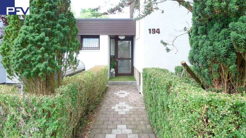 Eingangsbereich Reihenmittelhaus N�rnberg