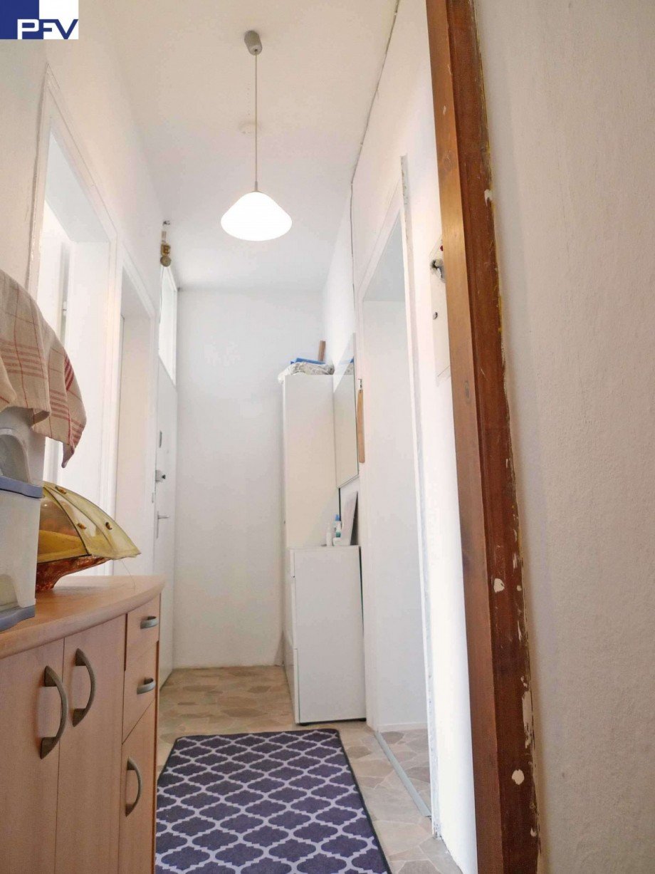 VH 2.OG re. Flur Haus F�rth