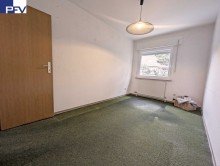 OG Kind 2. VERKAUFT: Gro�es und familienfreundliches Reihen-Eckhaus mit Carport