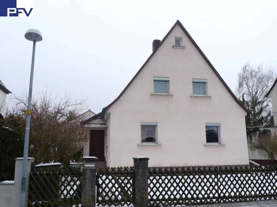 Nord-Ansicht Einfamilienhaus Wendelstein