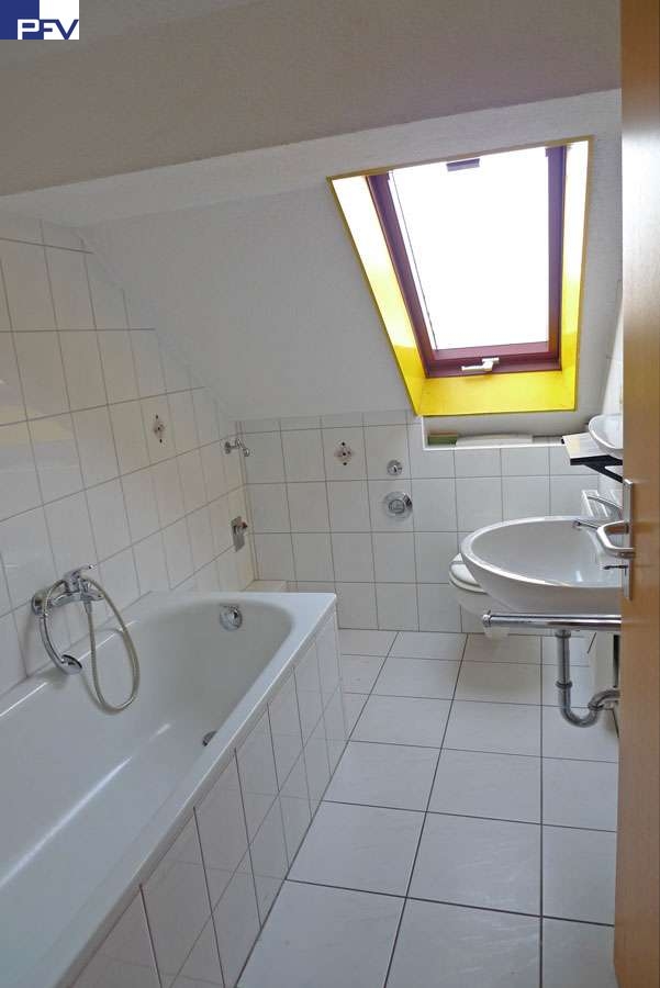 2Z WHG - Bad Dachgeschosswohnung N�rnberg