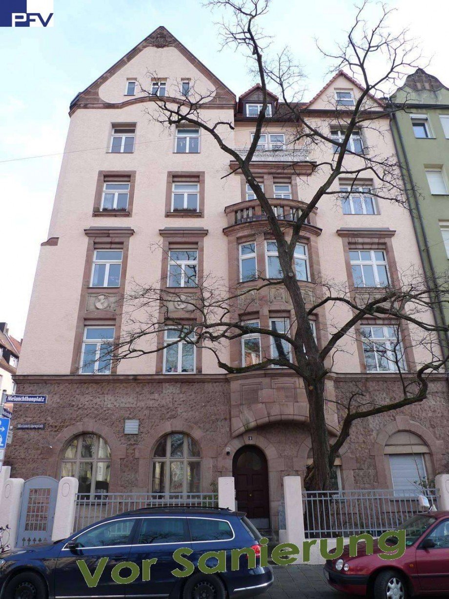 West-Ansicht mit Vorgarten Terrassenwohnung N�rnberg