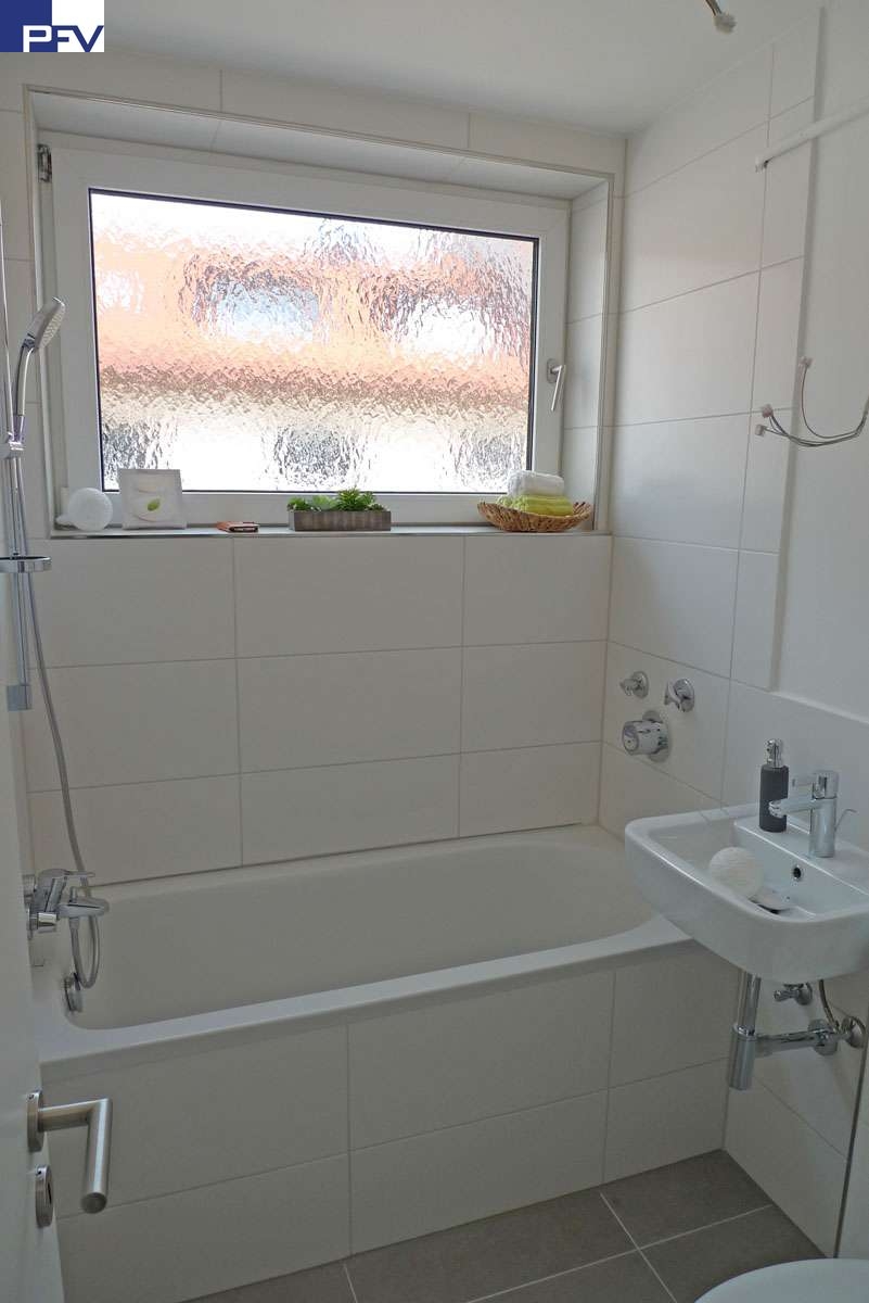 Helles Tageslichtbad Etagenwohnung N�rnberg