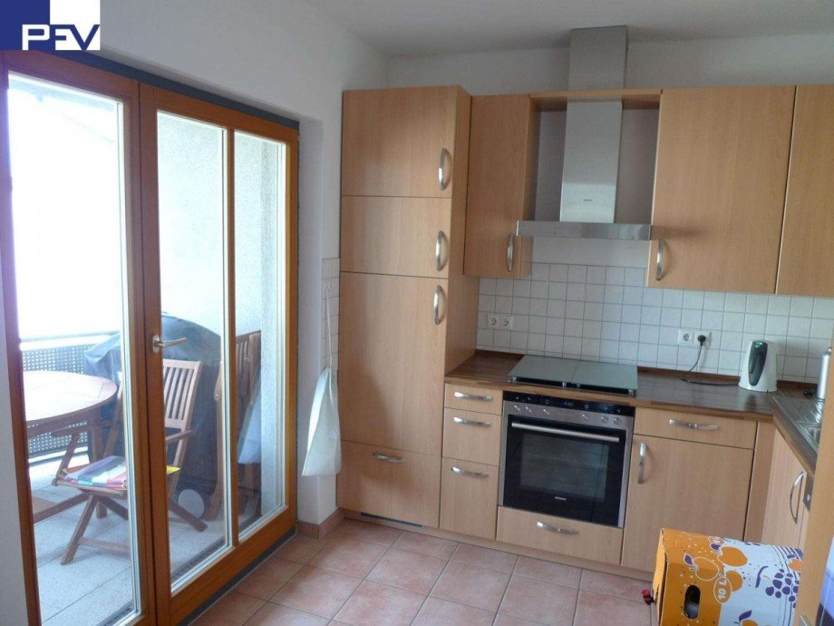 K�che mit Zugang zum Balkon Renditeobjekt Wendelstein